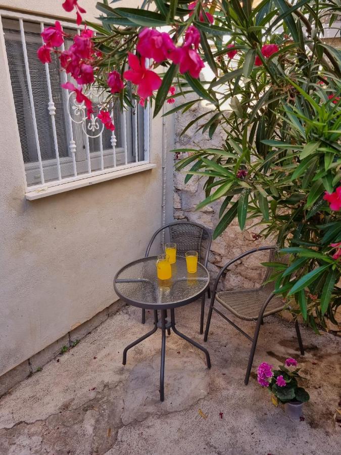 Oleander Apartments Split Buitenkant foto